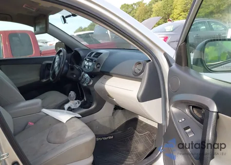 2011 Toyota Rav4 z USA, uszkodzony, nr VIN 2T3JF4DV5BW098277